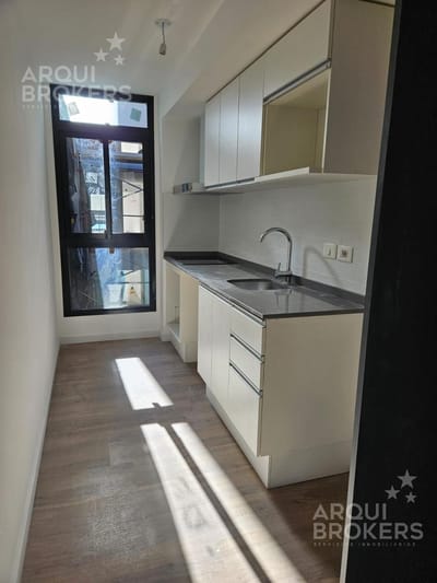 Apartamento de dos dormitorios en venta en Centro - 904