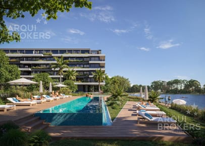 Apartamento de dos dormitorios en venta en Carrasco Este - 403B