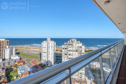 venta apartamento dos dormitorios playa brava