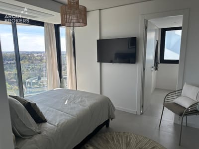 Apartamento de dos dormitorios en alquiler en Parque Roosevelt - 1207