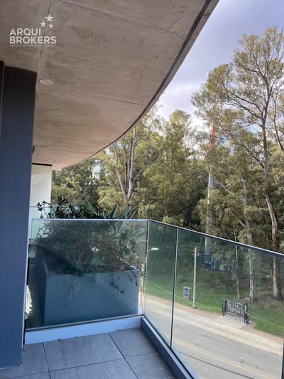 Apartamento de tres dormitorios en venta en Parque Roosevelt - 304