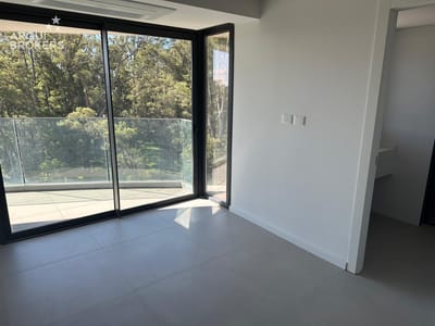 Apartamento de dos dormitorios en venta en Parque Roosevelt - 1307