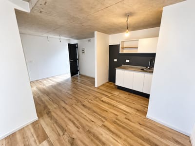 Apartamento 3 dormitorios con parrillero en Tres Cruces