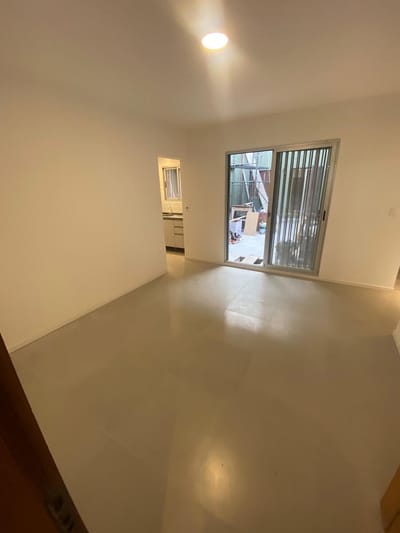 Apartamento 2 dormitorios con patio próximo Figurita y Garibaldi