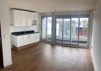 Alquiler de Apartamento 2 dormitorios Millan y Br Artigas con garaje