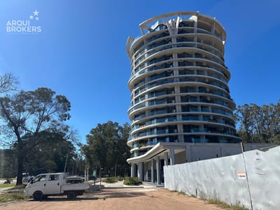 Apartamento de dos dormitorios en alquiler en Parque Roosevelt - 408