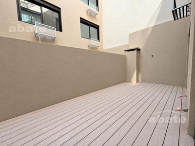 Venta apartamento dos dormitorios en Barrio Sur con terraza y patio