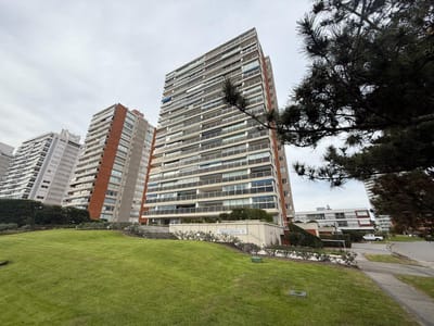Apartamento en primera línea, parada 6 de la mansa, 2 dormitorios y espectacular vista!! 