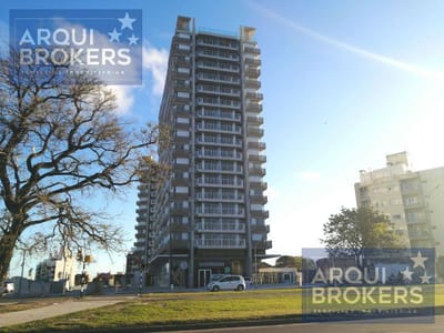 Apartamento de 3 dormitorios en alquiler en Malvín