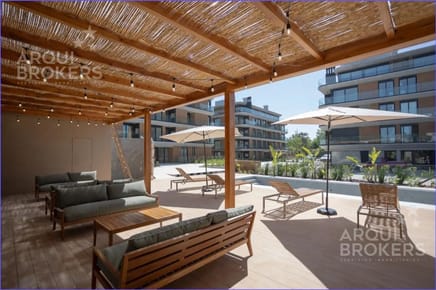 Apartamento de tres dormitorios en venta en Barra de Carrasco - 204B