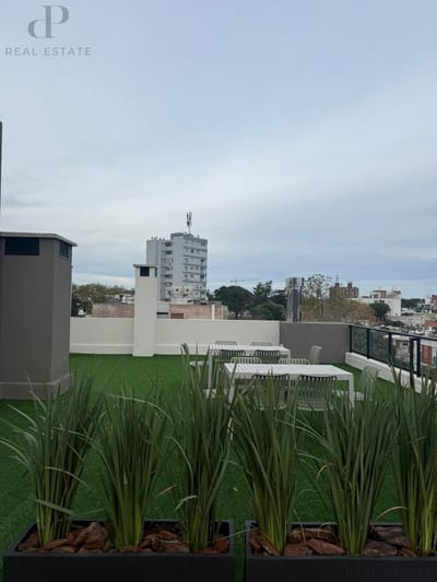 Apartamento   a estrenar 2 dormitorios con hermoso fondo en Malvín