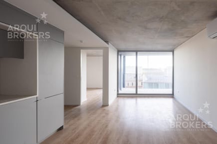 Apartamento de tres dormitorios en venta con renta en Centro - 202