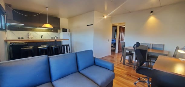 Alquiler  Apartamento 2 Dormitorios con patio (Totalmente equipado)