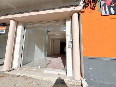 Venta  de Local en Tres Cruces