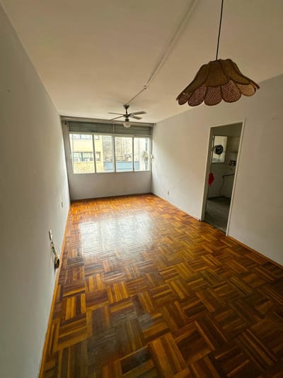 Venta de Apartamento de 2 dormitorios en el centro de Montevideo