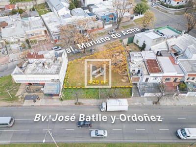 Venta terreno sobre Propios con frente a dos calles