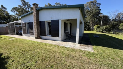 Casa en Venta de 2 Dormitorios y 2 baños en Gran Predio de 847 m² | Balneario Solís.