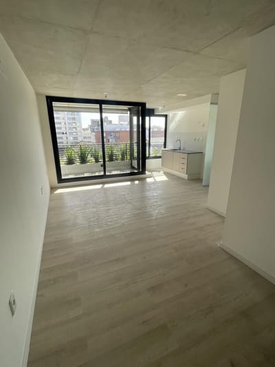 Muy buen apartamento en venta en Libertador 01- con renta