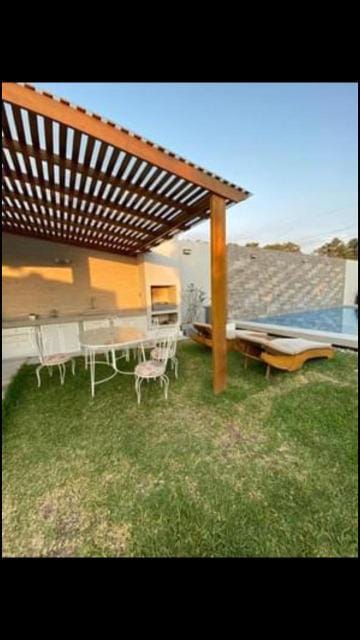 Casa de Campo playa 8 dormitorio, 5 baños cochera para 4 autos, piscina - CHOCALLA