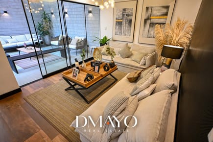 Venta de Departamento tipo casa en condominio con 2 parques, 3D, terraza, 3 estacionamientos