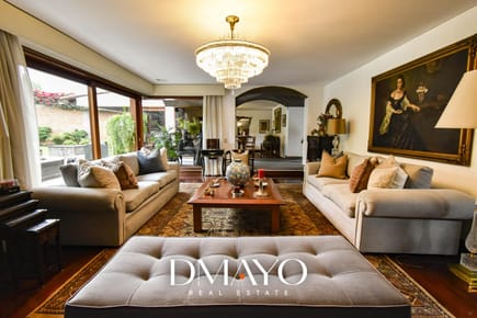 Vendo Linda Casa muy cerca al Club Golf Los Inkas