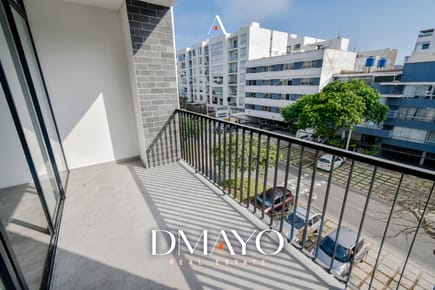 Venta de departamento de 2 Dormitorios en Miraflores limite con San Isidro