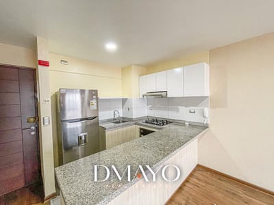 Alquiler Departamento con VISTA EXTERNA de 1 dormitorio y 1 cochera en Lince