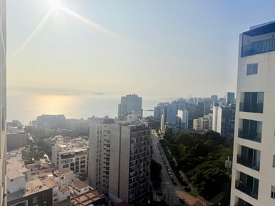 Se alquila departamento con vista al mar