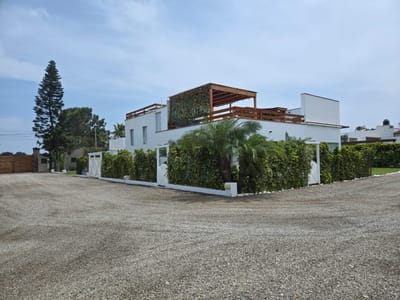 Venta de  Amplia Casa en Asia muy cerca al Boulevard