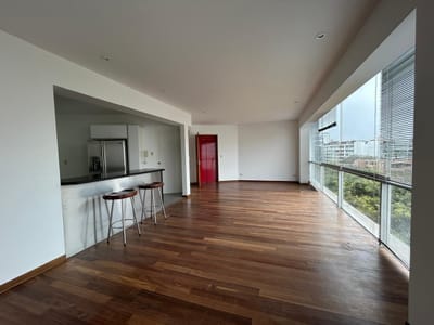 Alquiler de Departamento en Av. La Paz esquina con Vasco Nuñez, 150m2, 3D, 2 estac, área de servicio