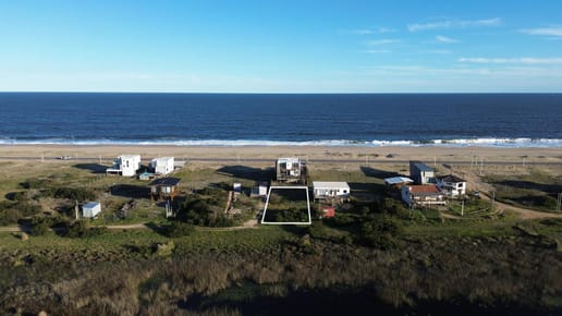 Terreno frente laguna de los flamencos, Santa Mónica