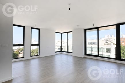 Venta de Penthouse de 3 dormitorios y terraza en Punta Carretas