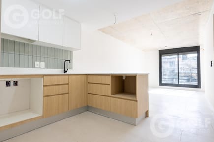 Venta de apartamento 2 dormitorios con patio y terraza en Parque Batlle