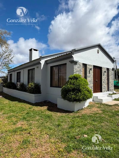 Hermosa Casa zona de Ruta 21 a minutos del Centro-Colonia del Sacramento