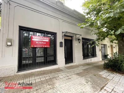 Hermosa casa de 3 dormitorios en Alquiler- Colonia del Sacramento