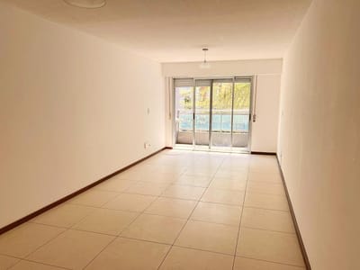 ALQUILER MONOAMBIENTE POCITOS PLACARD TERRAZA