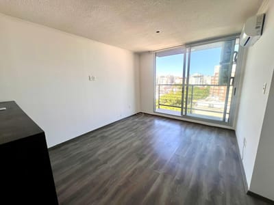 VENTA APARTAMENTO POCITOS, 2 DORMITORIOS, 4 GARAJES Y 2 BOX
