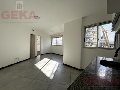 Scosería y 21 de Setiembre  con amplia terraza y garaje