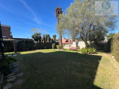 Casa en VENTA en Carrasco SUR, 828m2 terreno, edificado 235m2