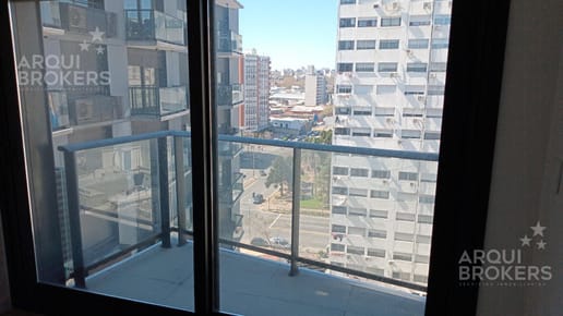 Apartamento de 2 dormitorios en venta en Centro-1211
