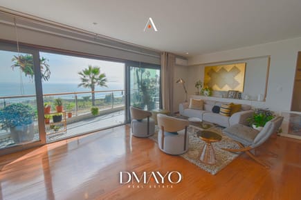 Departamento con vista frontal al mar en la mejor zona de Barranco. Remodelado, como nuevo.