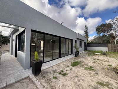 Venta Casa Pinares de Atlántida a estrenar