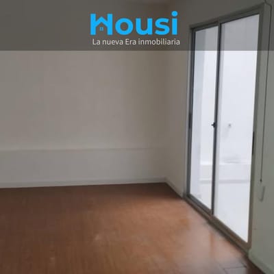 Alquiler Apartamento monoambiente con patio bajos gastos comunes en Aguada