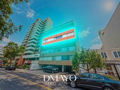 Oficina de 37mts2 en Miraflores, con la mejor accesibilidad para trabajar inmediatamente