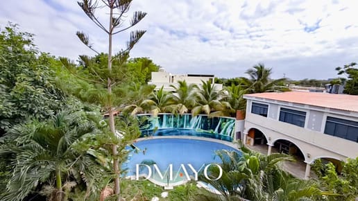 Espectacular casa con piscina, amplios jardines y áreas de recreación en Los Ejidos