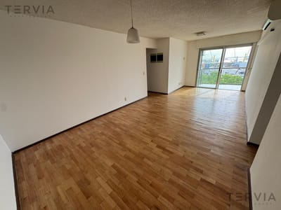 Apartamento en venta de 3 dormitorios con cochera y renta vigente($36.000) en Aguada