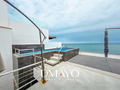 Casa en venta piscina vista al mar playa Caballeros Punta Hermosa