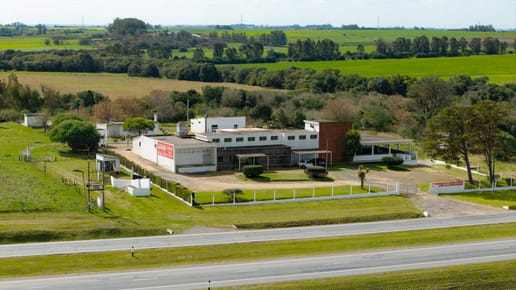 Planta Idustrial sobre Ruta 1- Colonia Valdense