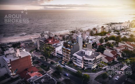 Apartamento de dos dormitorios en venta en Malvín - 203