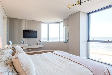 Venta Apartamento de 3 dormitorios con Parrillero en Punta Gorda- Entrega Inmediata -
